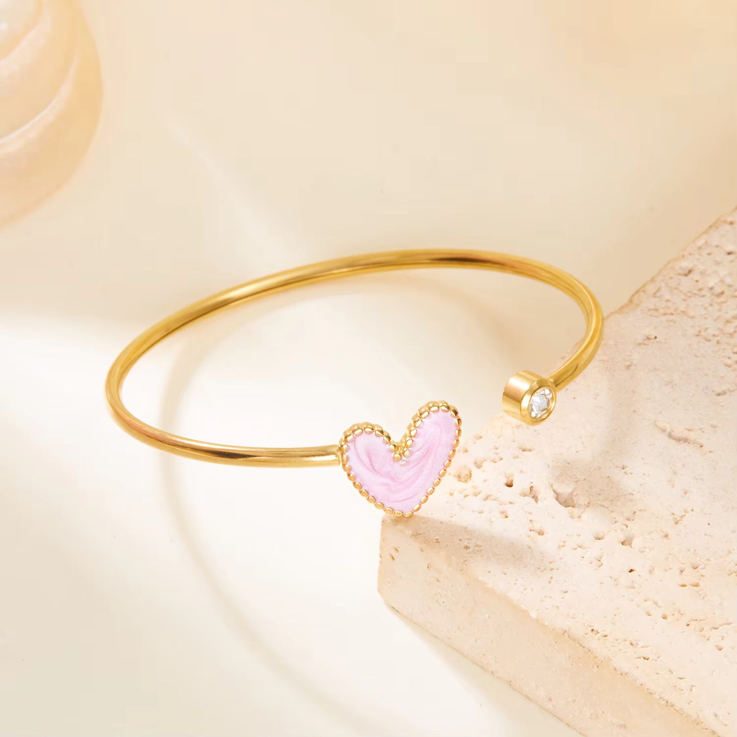 Steel Open Bracelet in Love Heart Shape Gold Plated