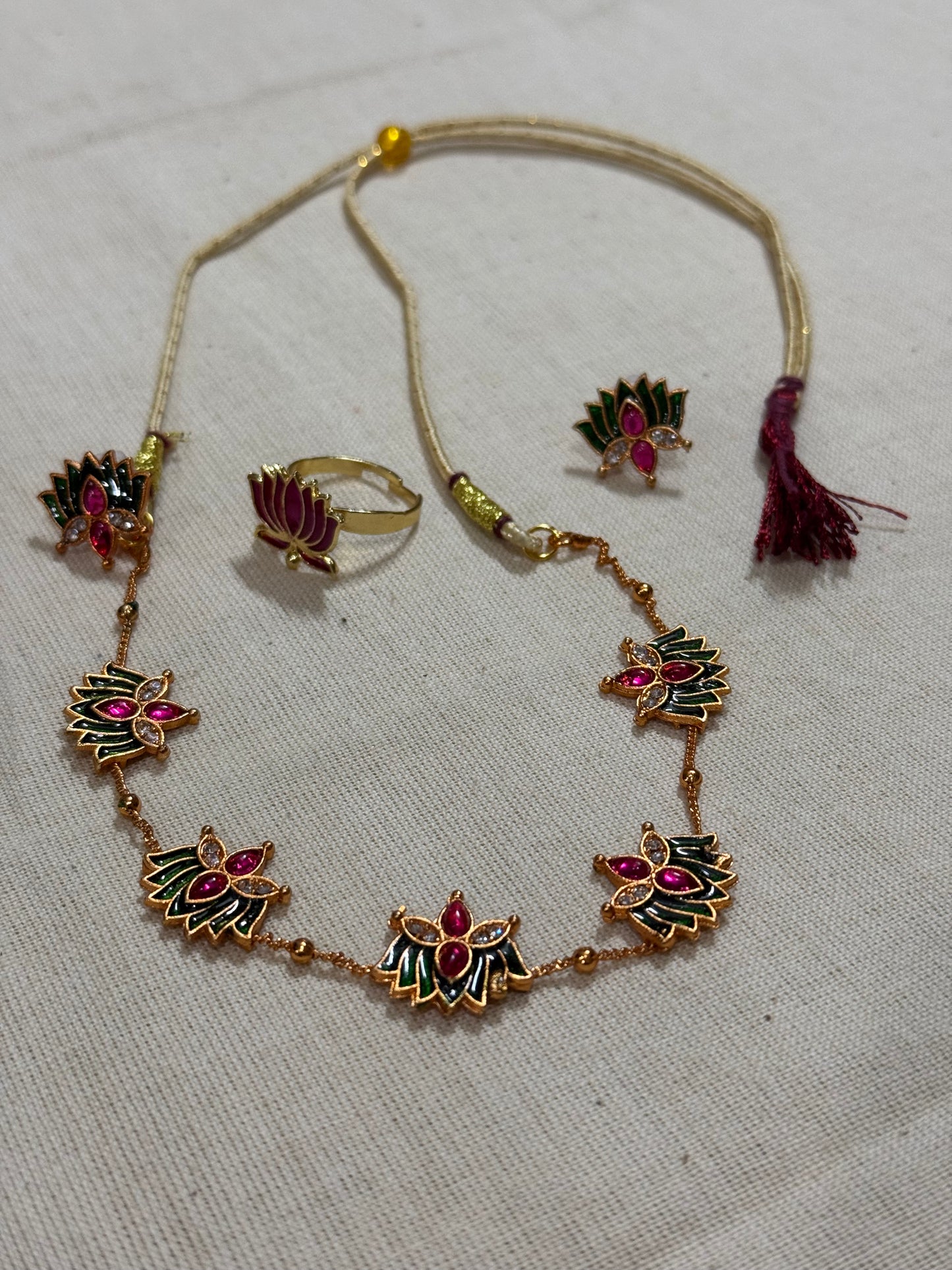 Emerald Lotus Floral Necklace Set with Earrings & Ring