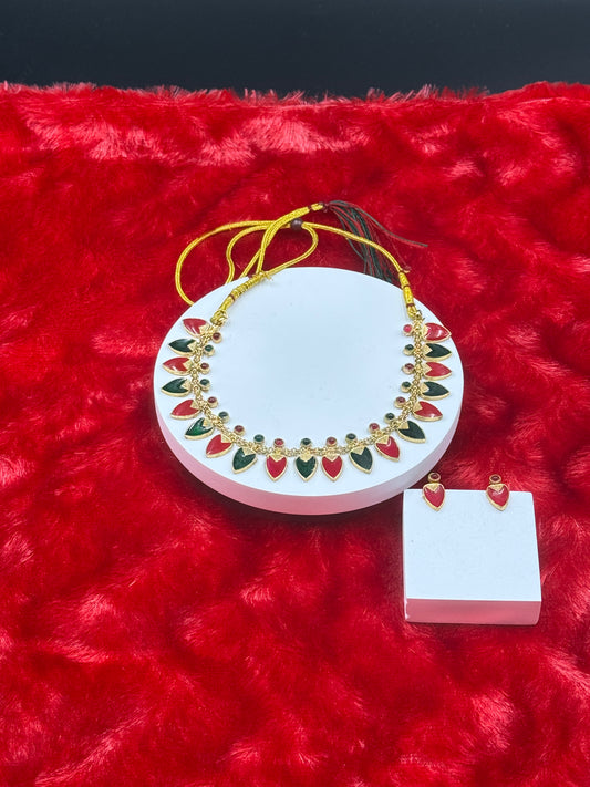 Elegant Leaf Dual-Tone Red and Green Motif Necklace Set