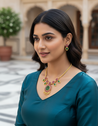 Dual-Tone Floral Pendant Necklace Set