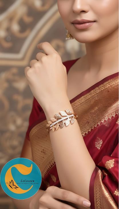 Verdant Grace Leaf-Pattern Bangle