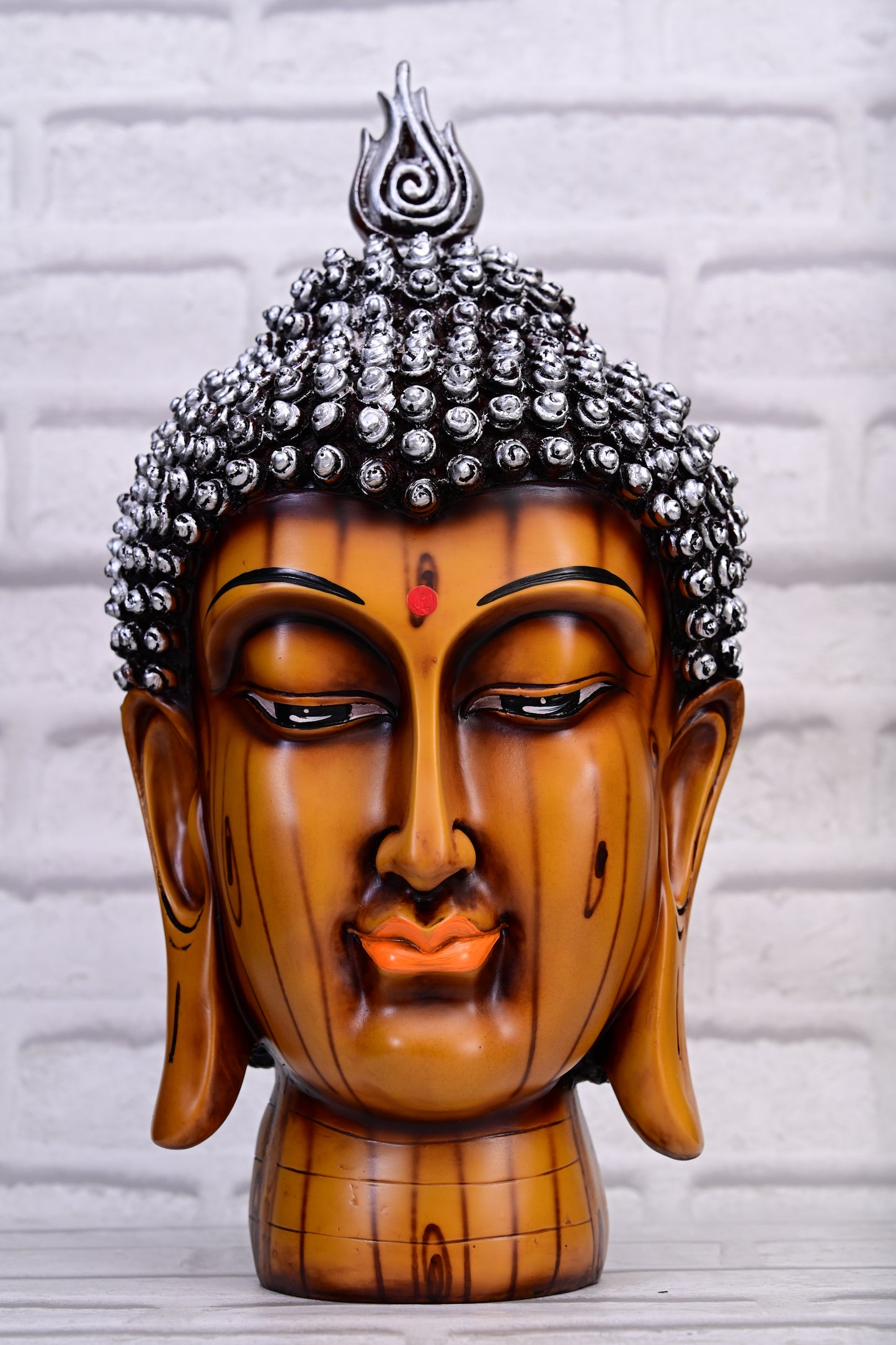 Divine Gaze – Buddha Head with Faux Wood Finish (40 cm)