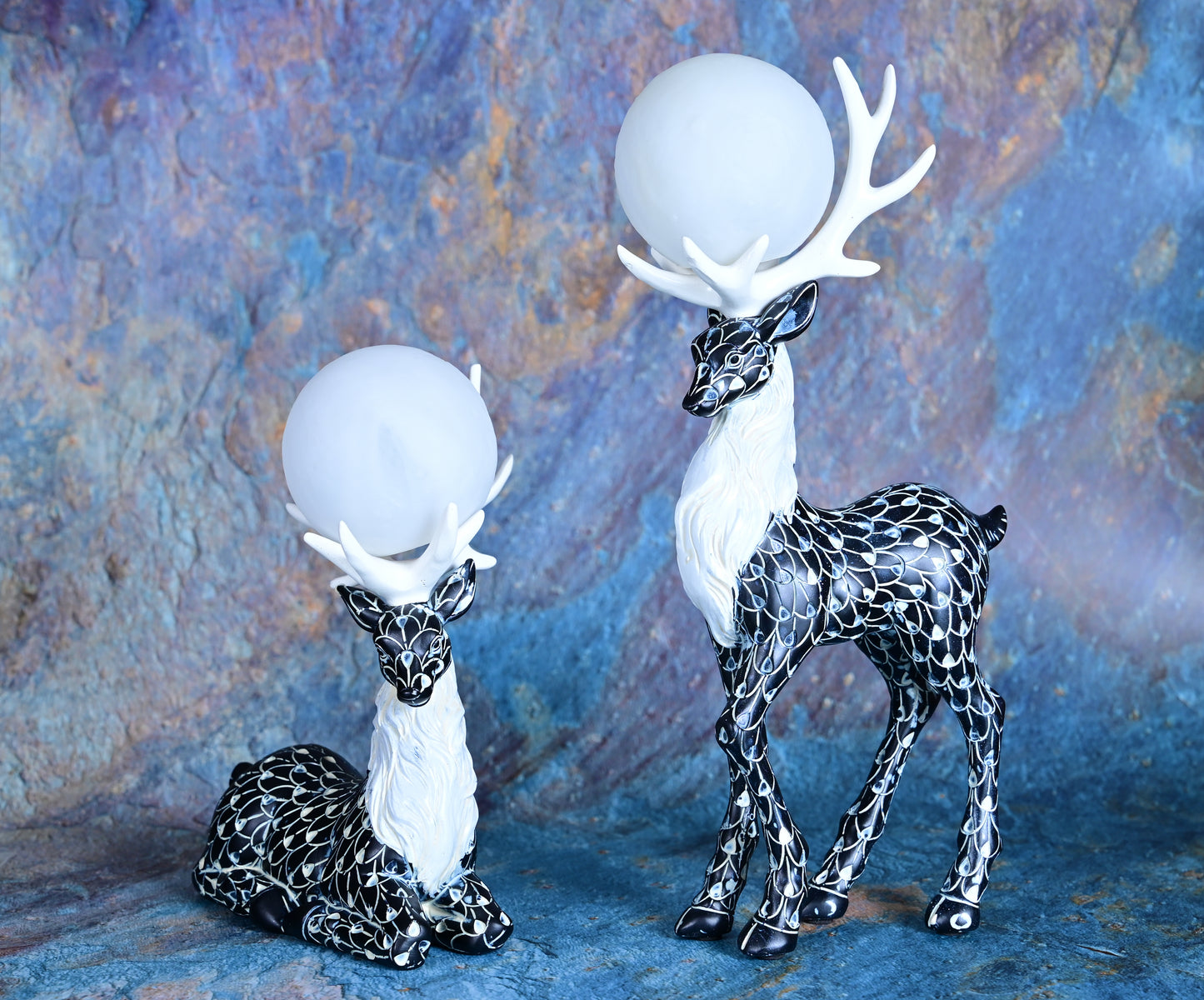 Celestial Antler Reindeer – Elegant Black & Pearl Figurine Set