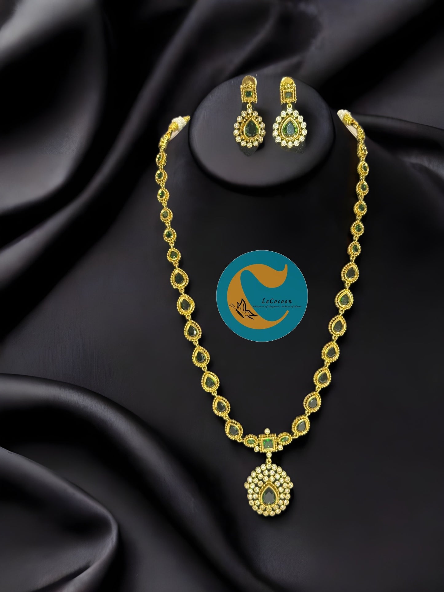 Green Pear Drop Stone Necklace Set with Earrings