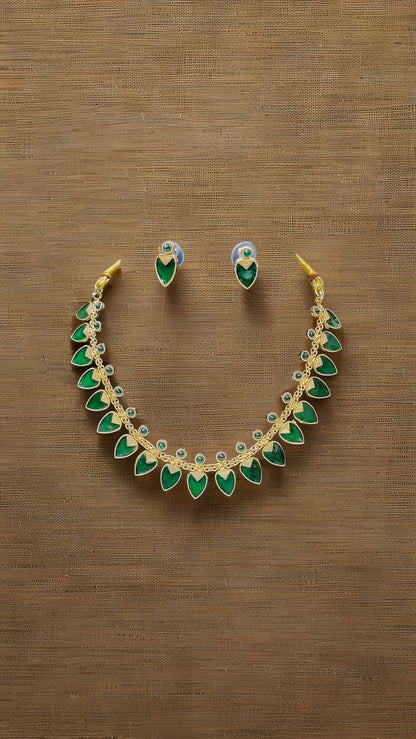 Elegant Leaf Green Stone Motif Necklace Set