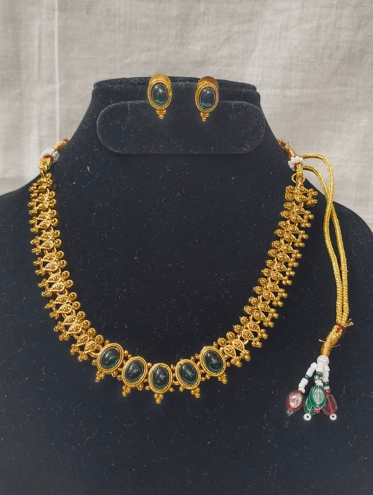 Antique Green Stone Necklace Set