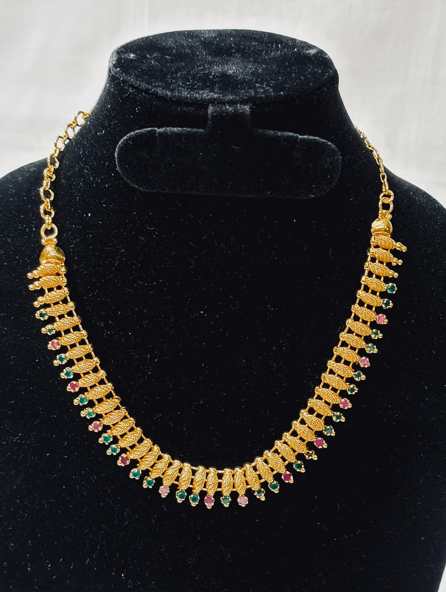 Necklace with Multicolour Stones