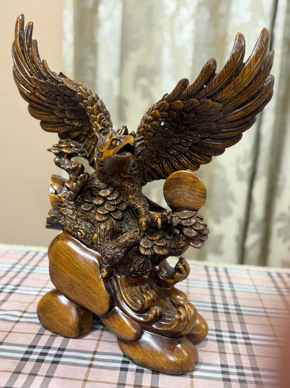 Majestic Eagle of Victory | 40cm Faux Wood Resin Sculpture