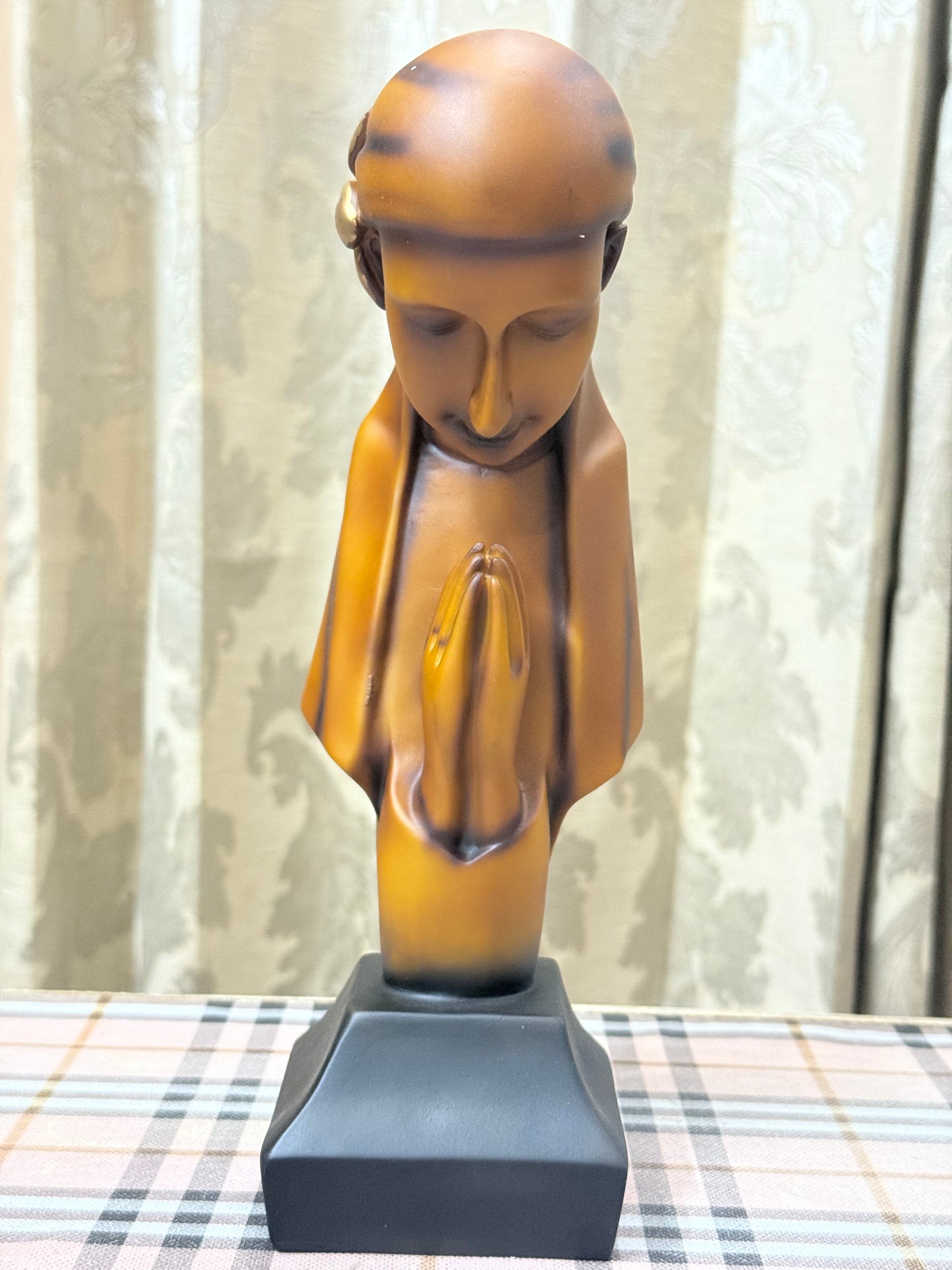 The Namaste Monk – Resin Statue in Meditative Pose