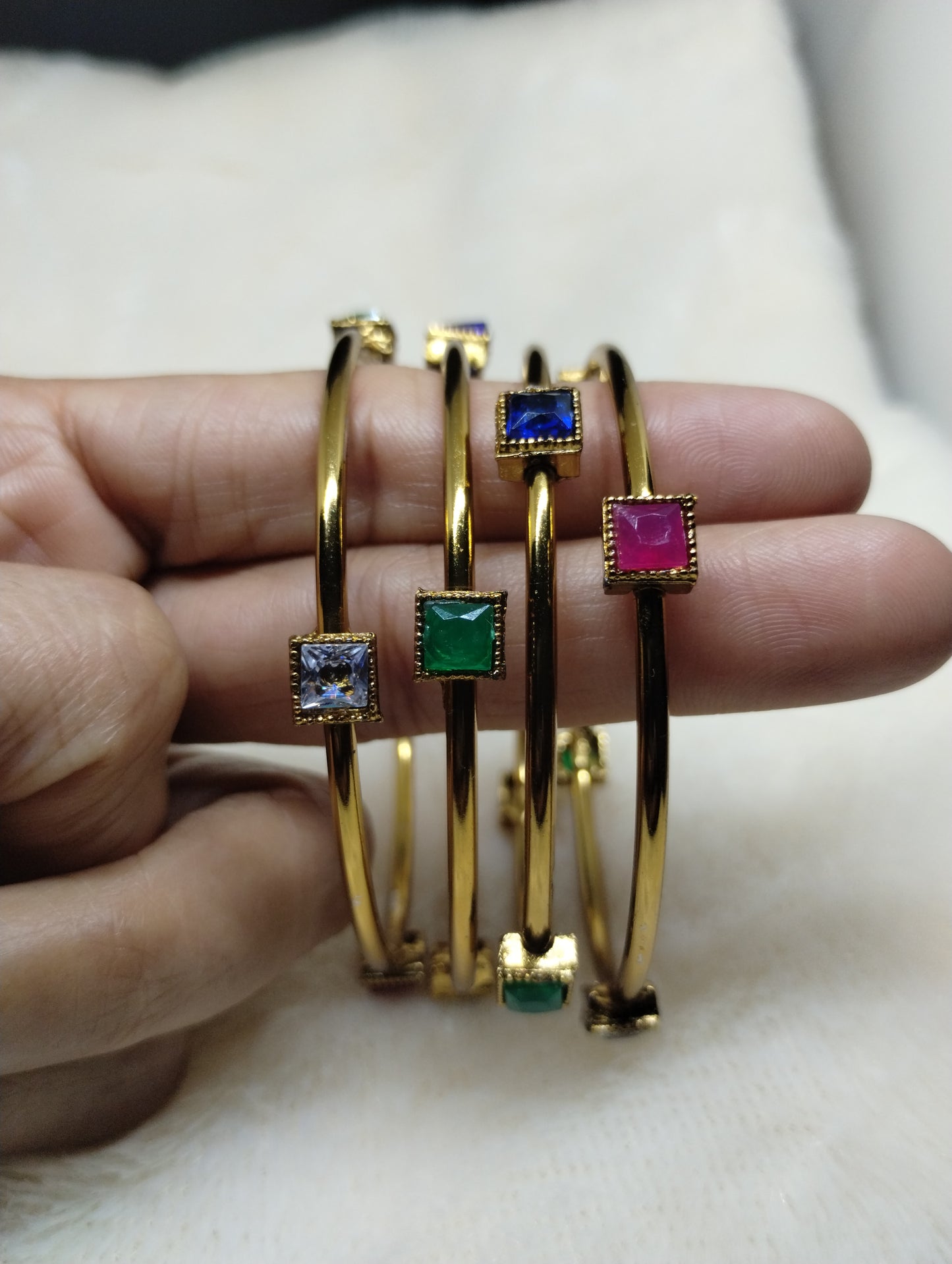 Solitaire Stone Kada Bangle (Pair)