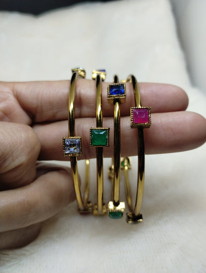 Solitaire Stone Kada Bangle (Pair)