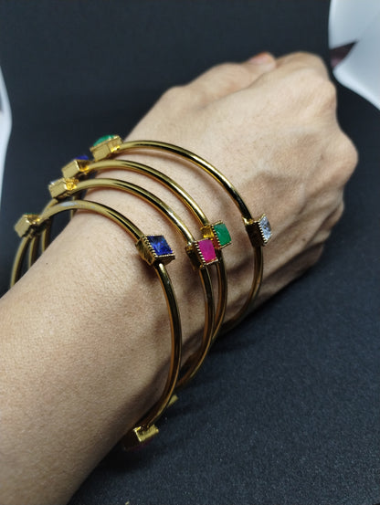 Solitaire Stone Kada Bangle (Pair)