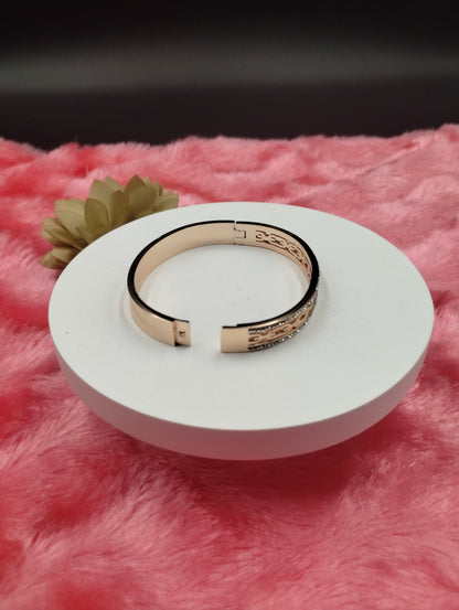 Linked Luxe Crystal Bangle