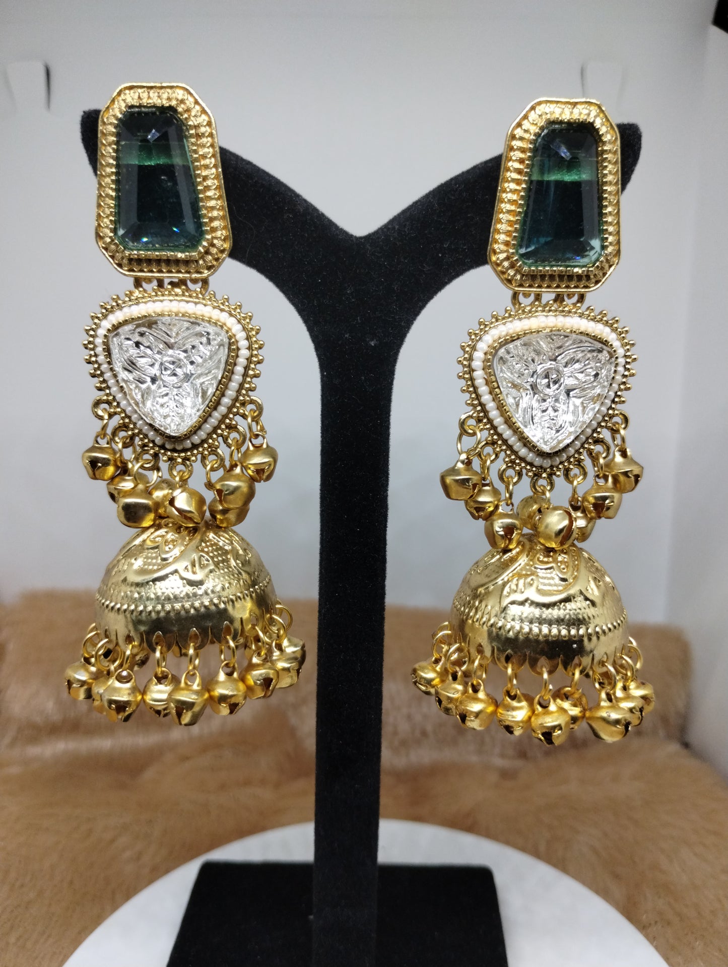 Vani Royale Collection