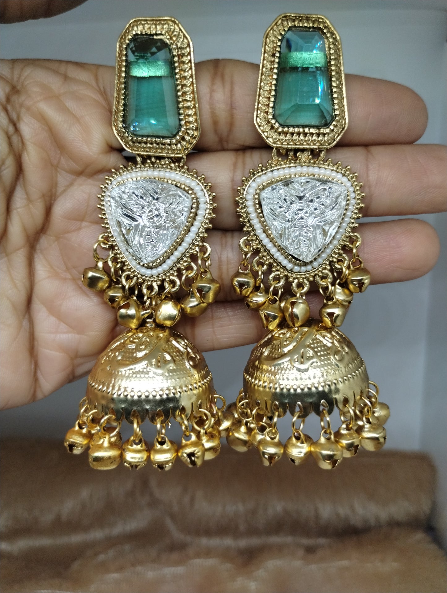 Vani Royale Collection