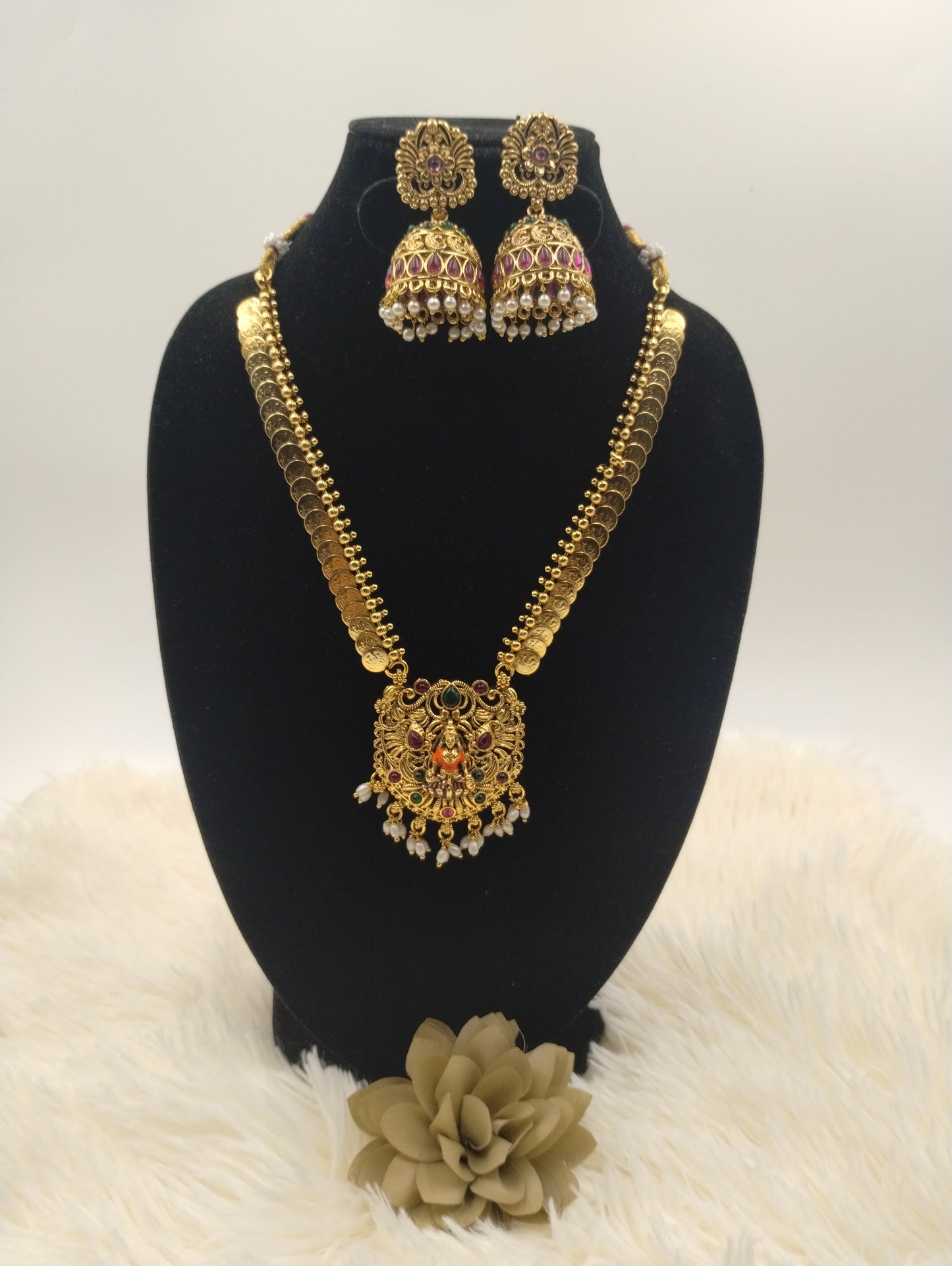Lakshmi Temple Coin Haram Set