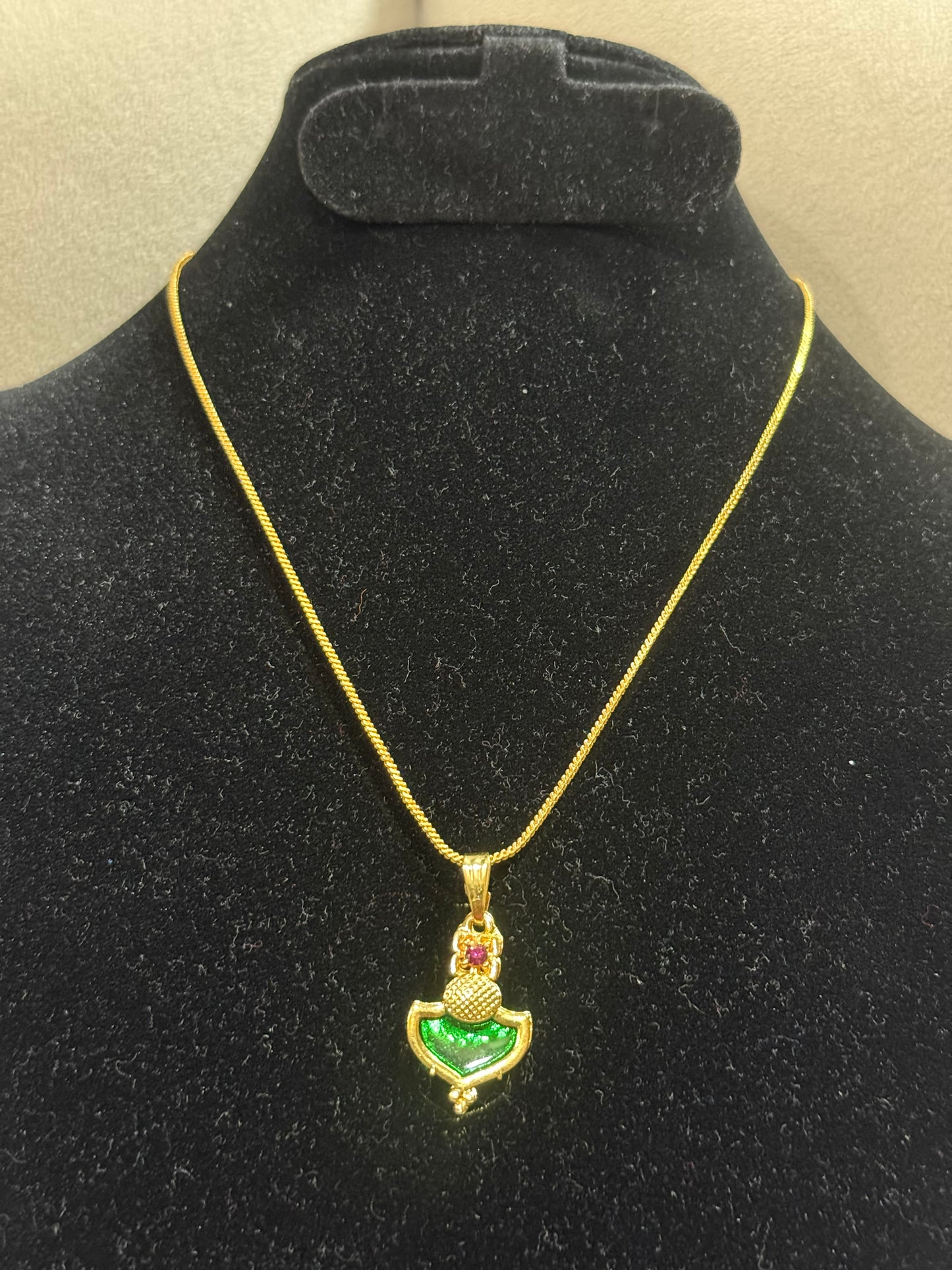 Emerald Grace Invisible Chain Pendant