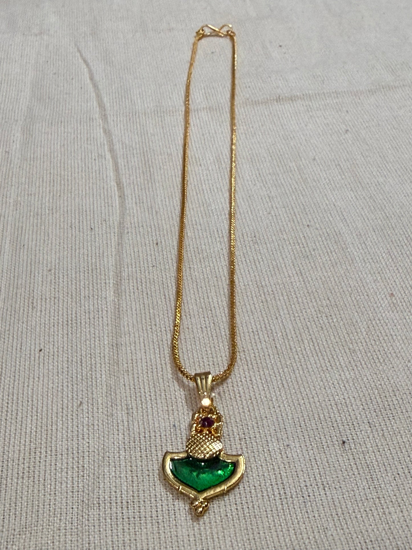 Emerald Grace Invisible Chain Pendant