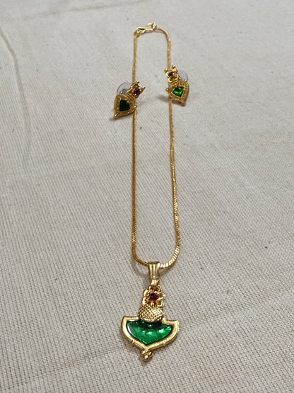 Emerald Charm Invisible Chain Pendant with Studs