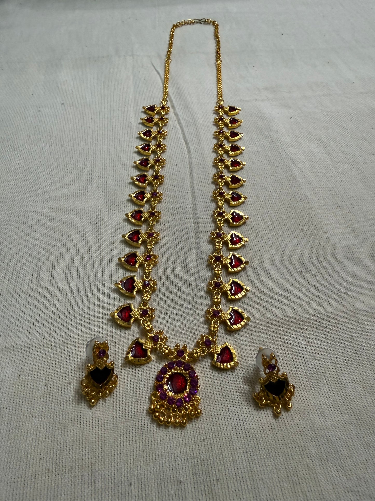 Dual-Tone Palakka Pendant Necklace Set
