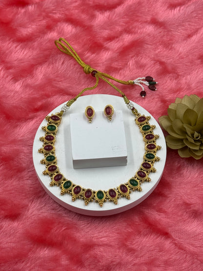 Classic Cabochon Choker Necklace Set with Earrings Dual Tone Red-Green