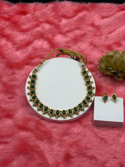 Classic Cabochon Choker Necklace Set with Earrings Emerald Green