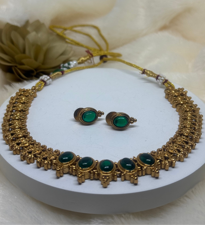 Antique Green Stone Necklace Set