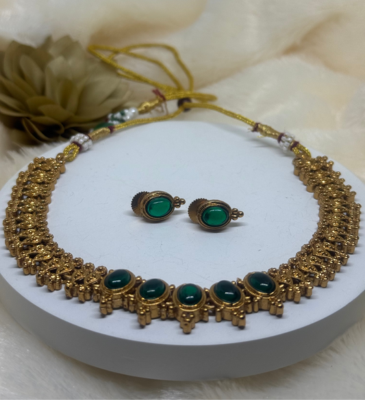 Antique Green Stone Necklace Set