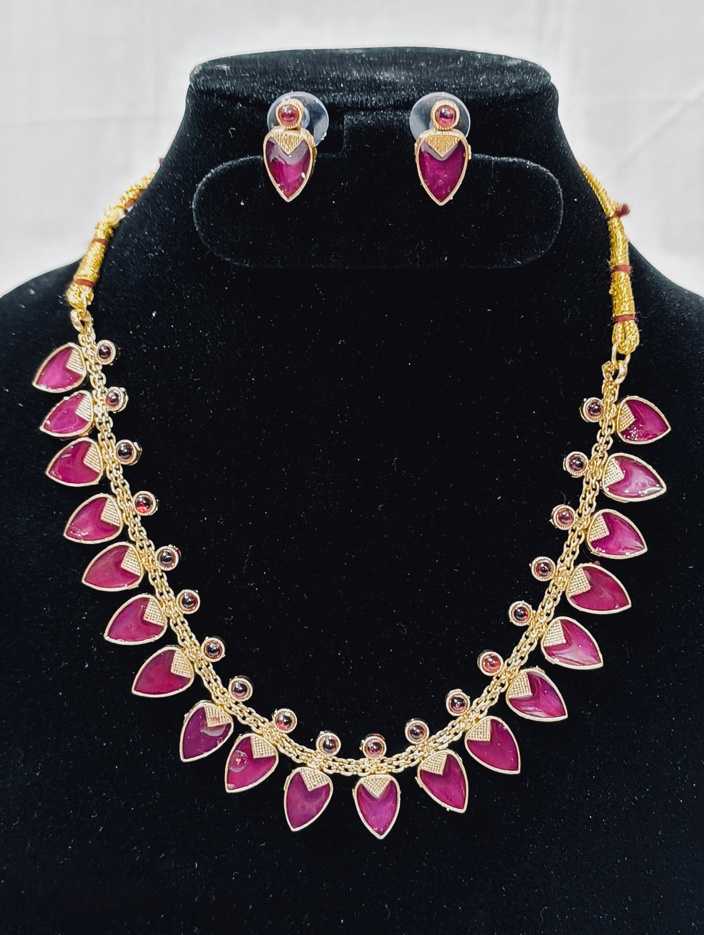 Elegant Leaf Maroon Motif Necklace Set with Matching Earrings