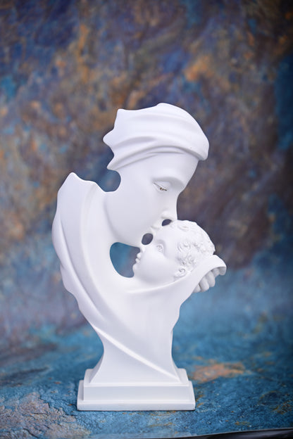 Ethereal Bond – Abstract Mother & Child Sculpture