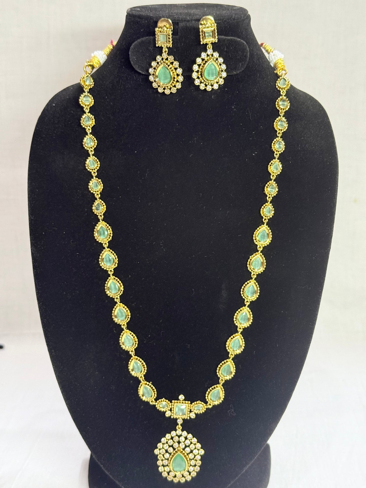 Light Green Pear Drop Stone Necklace Set with Earrings