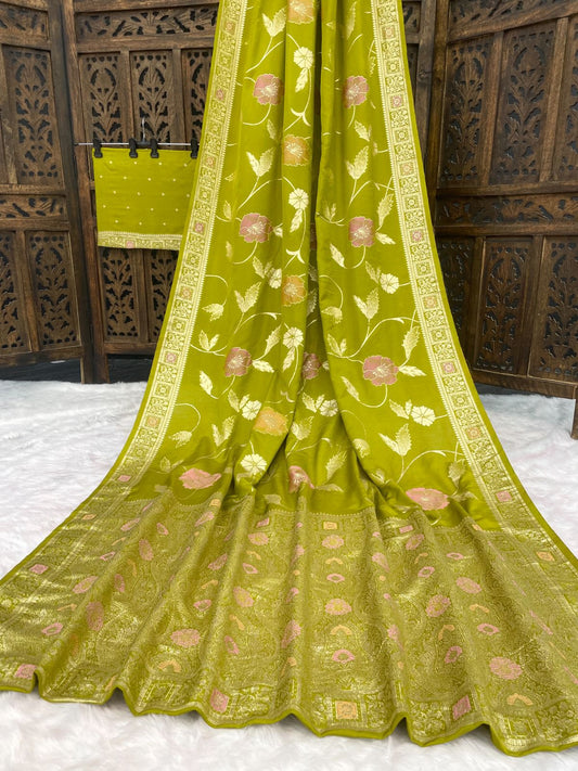 Floral Zari Woven Banarasi Silk Saree