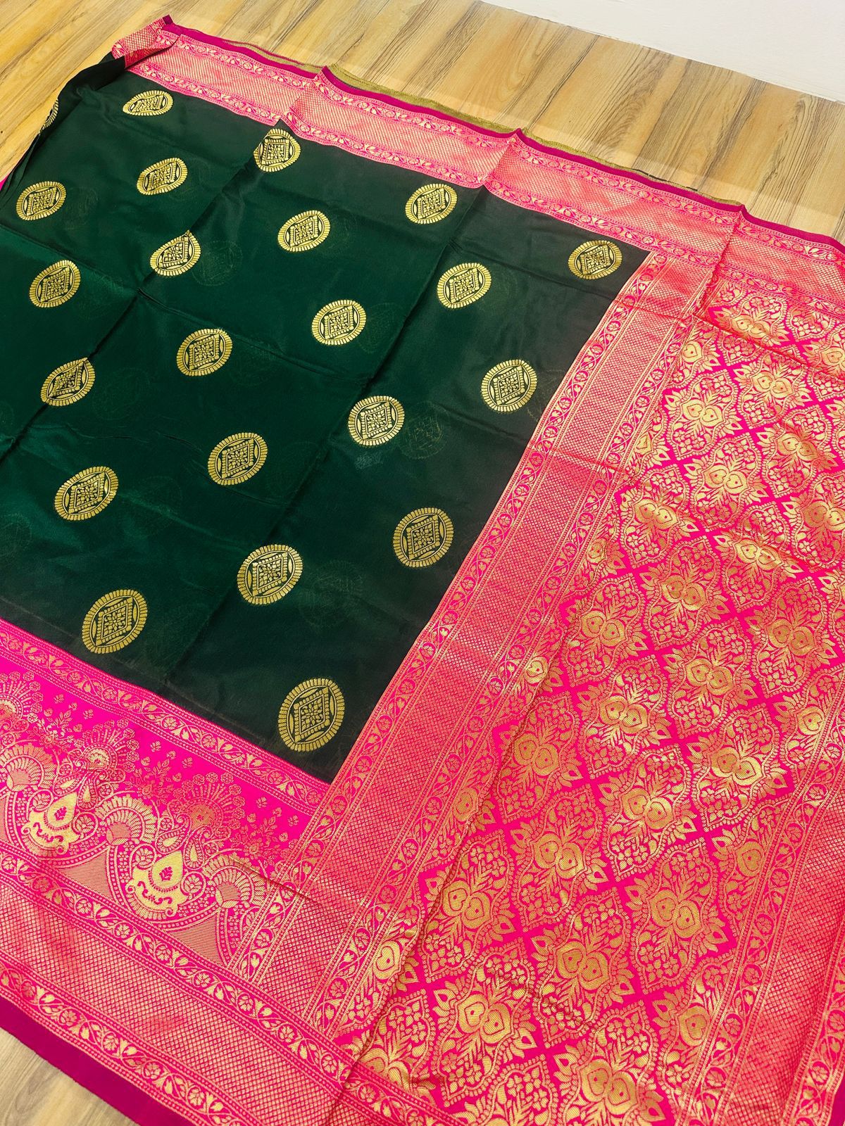 Green & Pink Lichi Silk Jacquard Saree with Rich Pallu