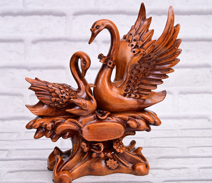 Timeless Nest – Faux Wood Swan Couple (30 cm)
