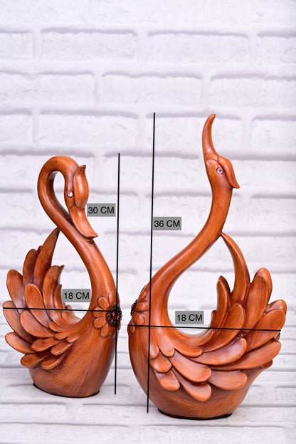 Swan of Serenity – Elegant Resin Swan Pair