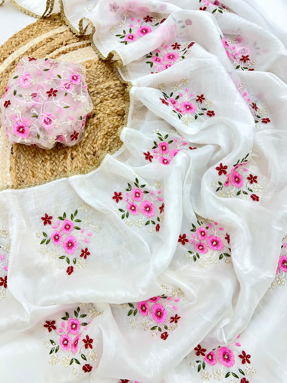 Pearl Petals – White Floral Handwork Saree