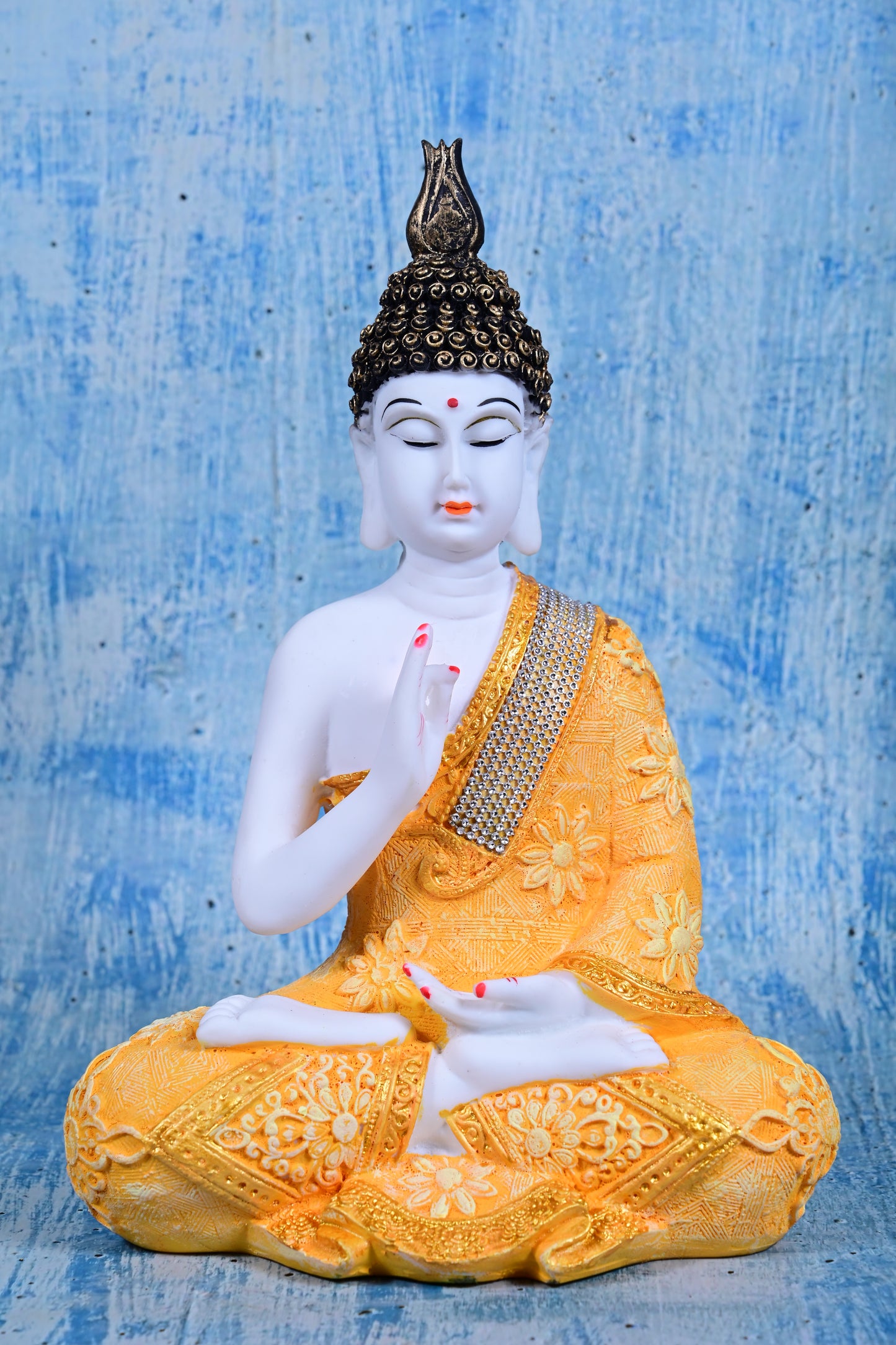 Golden Aura – Yellow Buddha Idol (23 cm)